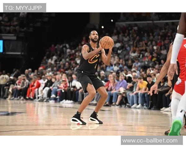 莫布里全能表现助球队获胜13投7中砍下22分12篮板4助攻4盖帽正负值高达18