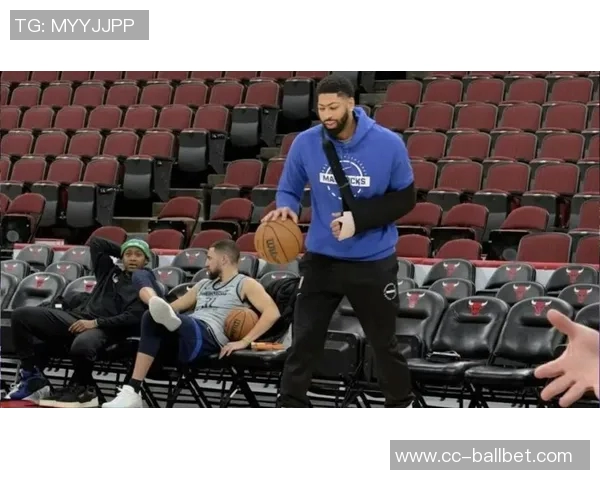 浓眉与手部专家会面或将缺席赛季至少两到三个月